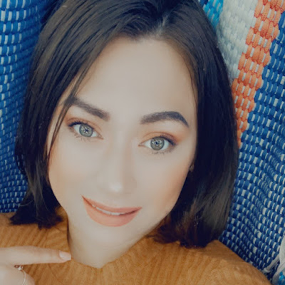 Meet your Posher, Juli